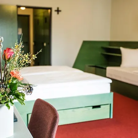 Erbacher Hof, Bistum Otel Mainz