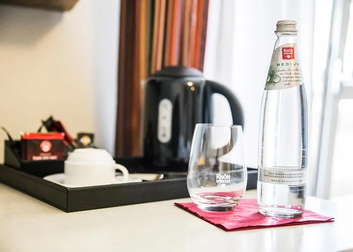 Erbacher Hof, Bistum Hotel